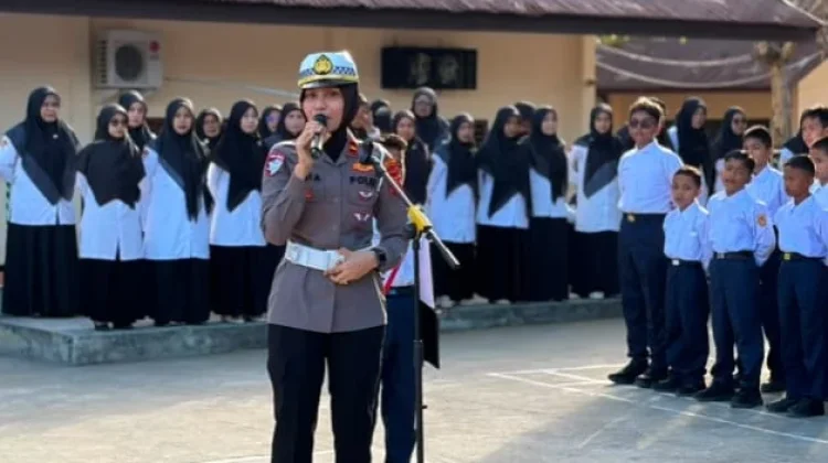Polantas Bireuen Gelar Police Goes To School di MTSN 5