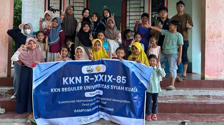Mahasiswa KKN USK Ajarkan Inggris dan Cinta Satwa