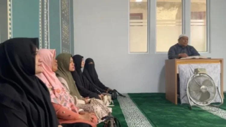 Pengajian Rutin Perkuat Pemahaman Pangan Halal Pegawai