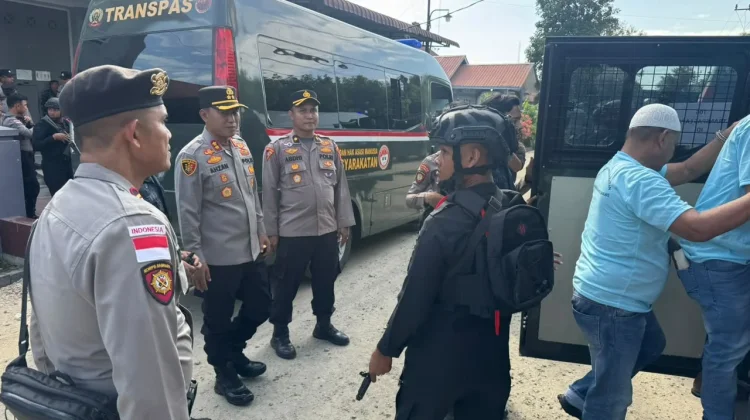 Pemindahan 459 Narapidana ke Lapas Baru Dikawal Polisi