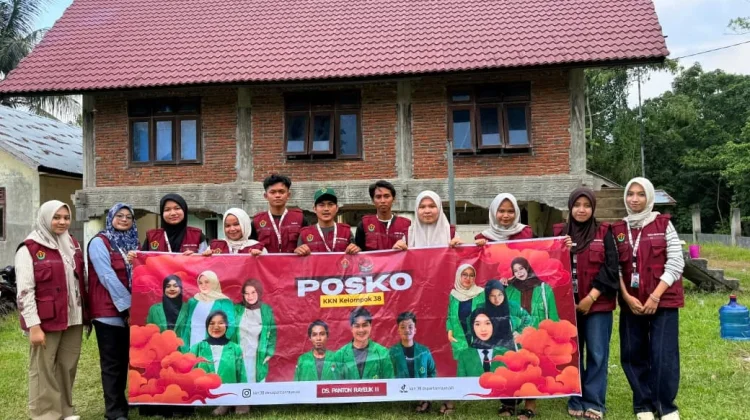 Resmi Dilepas, KKN Kelompok 38 Mulai Pengabdian di Aceh Utara