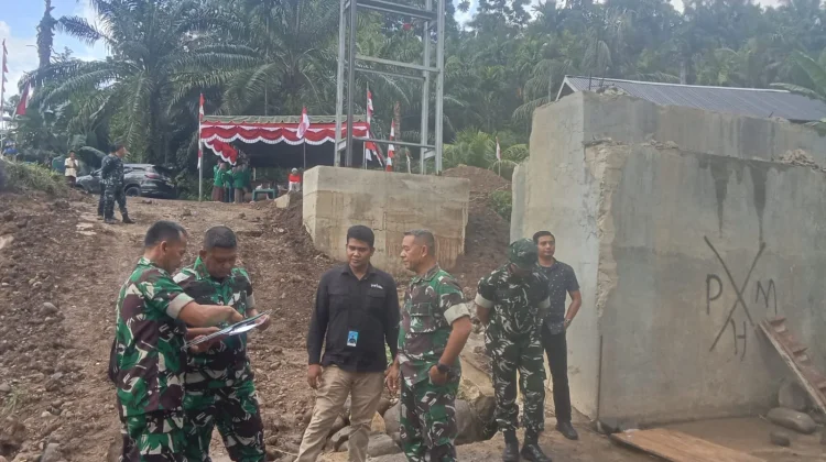 Danrem 011 LW Tinjau Progres Jembatan Gantung Saweuk Aceh Utara