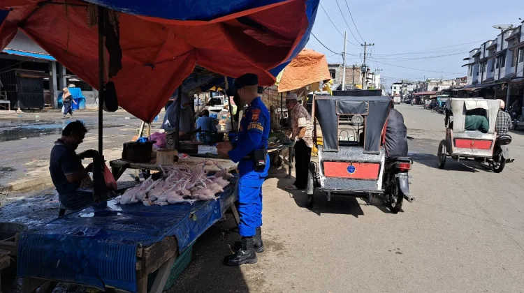 Sat Polairud Polres Lhokseumawe Patroli Dialogis di Pasar Pusong