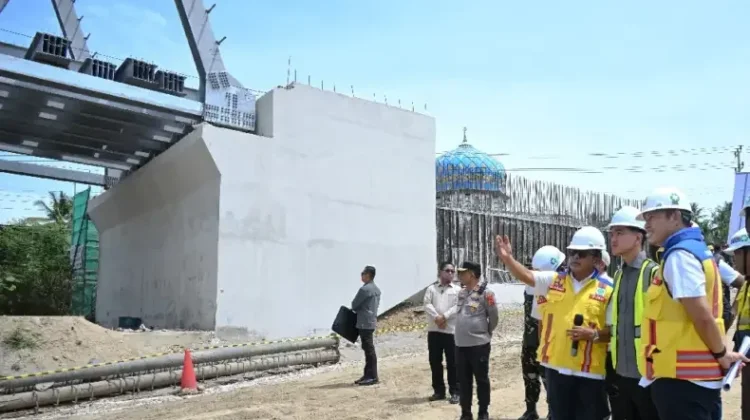 Tinjau Jembatan Teupin Mane, Wapres Tekankan Pembangunan Tepat Waktu