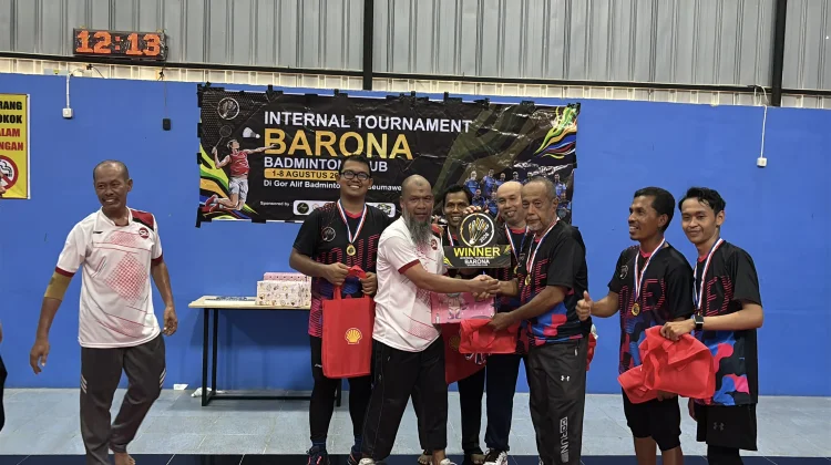 Tim B Juara Internal Tournament Barona Badminton Club, Tim A Runner Up