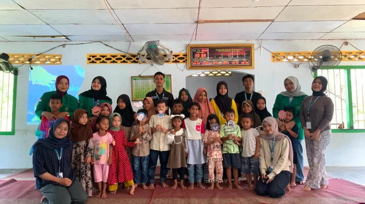 Anak Pulo Rayeuk Kuta Makmur Diajak Mahasiswa KKN Unimal Hidup Bersih