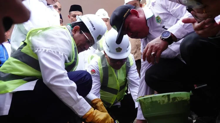 Hanyut akibat Banjir, Menag Tunaikan Janji Bangun Kembali MIN 5 Pidie Jaya