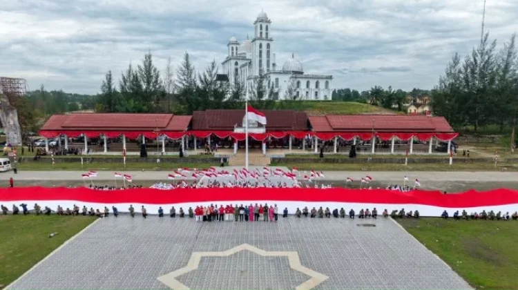 Kirab Bendera Merah Putih Semarakkan HUT ke-81 RI di Aceh Timur