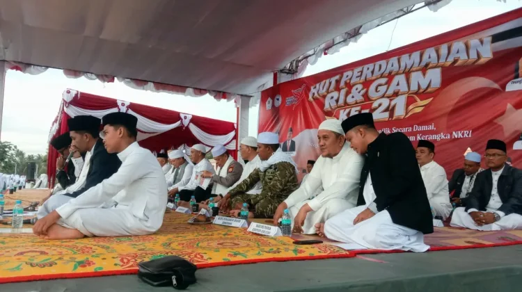 Peringati 21 Tahun Damai Aceh, Ribuan Warga Aceh Utara Larut dalam Lantunan Zikir