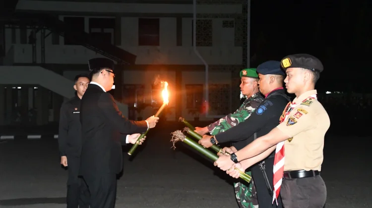 Wakil Wali Kota Langsa Pimpin Taptu dan Pawai Obor