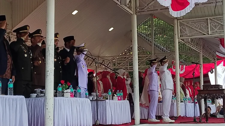 Walikota Lhokseumawe Inspektur Upacara Bendera HUT RI ke-81