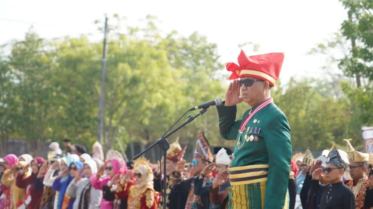 Peringati HUT ke-81 RI, Unimal Gelar Upacara dengan Balutan Pakaian Adat Nusantara