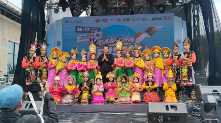 Sanggar Tari Angga Production Memukau Peukan QRIS Meusare