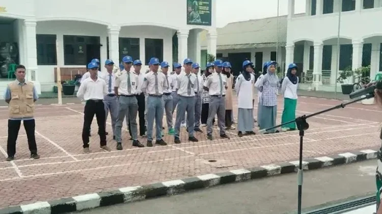 Dandim Aceh Utara Lepas Anggota Paskibraka Lhokseumawe