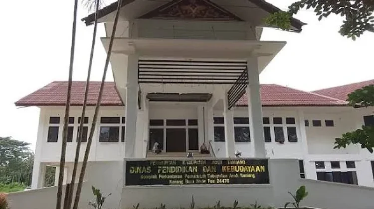 Guru SMPN 2 Kejuruan Muda Tolak Plt Kepsek, Desak Dinas Bertindak