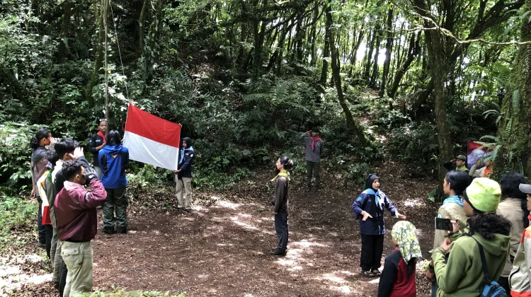 Peringati Kemerdekaan, Mapala Unimal Taklukkan Tiga Gunung di Aceh