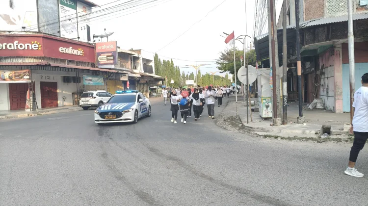 Parafamily Fun Walk Suzuya, Ratusan Peserta Berjalan Tertib