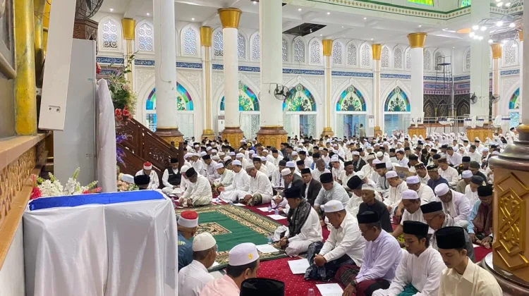 Peringatan Maulid Nabi Muhammad SAW di Masjid Agung Baiturrahim Lhoksukon