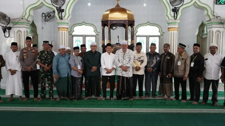 Wagub Aceh Hadiri Maulid Bersama Ratusan Anak Yatim di Teupin Raya