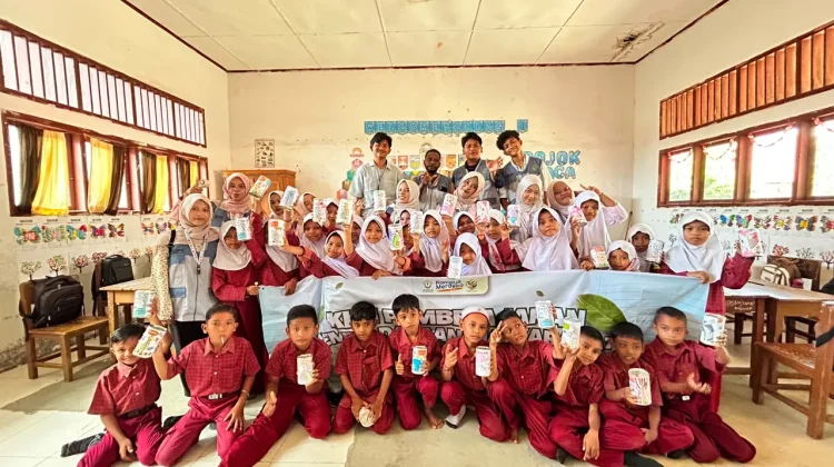 Mahasiswa KKN Unimal Edukasi Literasi Keuangan di SDN 7 Nisam