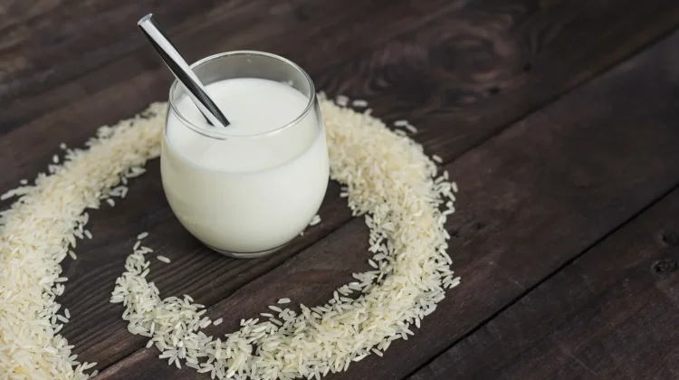 Air Beras, Bahan Sederhana untuk Menjaga Kesegaran Kulit