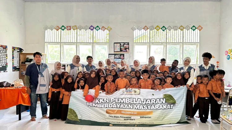 Edukasi Kesehatan Gigi, Mahasiswa KKN Unimal Ajak Siswa SD Binjee Benar Sikat Gigi