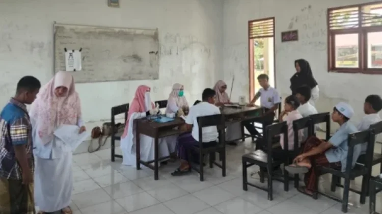 Deteksi Dini, Puskesmas Mon Geudong Periksa Kesehatan Siswa SMK