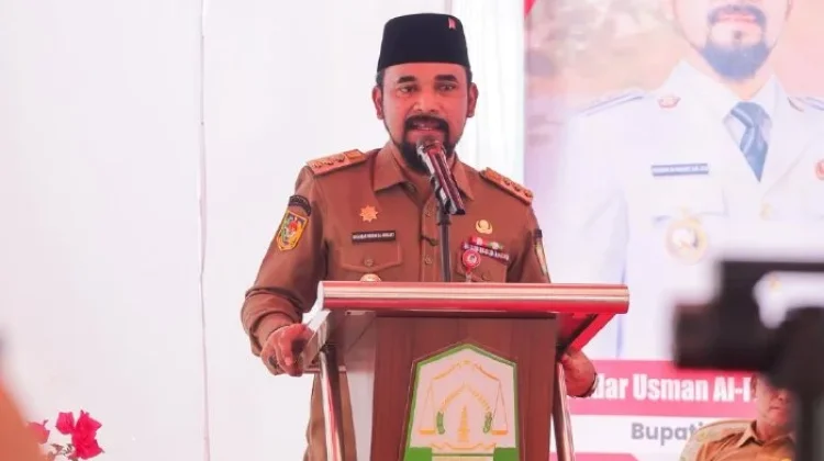 Bupati Al-Farlaky Raih Penghargaan, Kepala Daerah Populer Penanganan Bencana