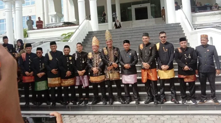 Lestarikan Adat Istiadat, Bahasa Aceh Warnai Prosesi Upacara HUT 800 Samudera Pase