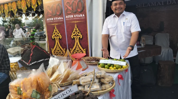 Langkahan Bangkit, Hasil Bumi Pascabencana Dipamerkan di Piasan Pase 800 Tahun.