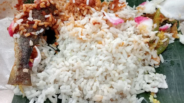 Nasi Gurih, Sarapan Sederhana yang Selalu Dirindukan