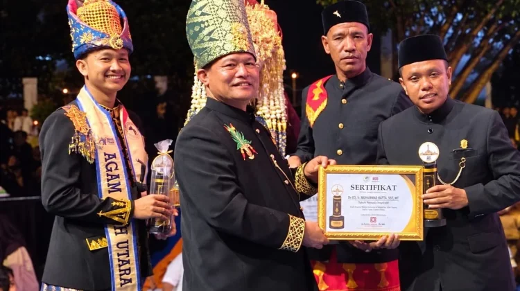 Muhammad Hatta Raih Anugerah Tokoh Pemuda Inspiratif Aceh Utara