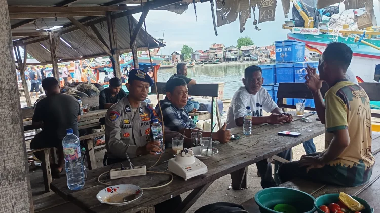 Cegah Premanisme, Sat Polairud Polres Lhokseumawe Sambangi Nelayan