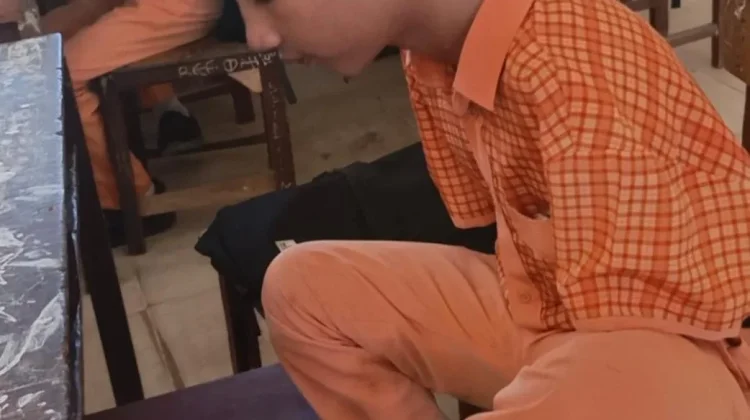 Haikal Menatap Mimpi Menjadi Guru