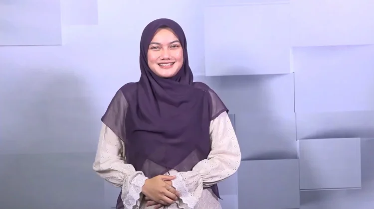 Jihan Fanyra Raih Juara 1 Da’iyah di PKM IV PTKIN se-Sumatera