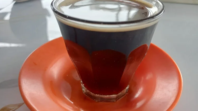 Sensasi Ngopi tanpa Gula, Pahitnya Nikmat dan Penuh Khasiat