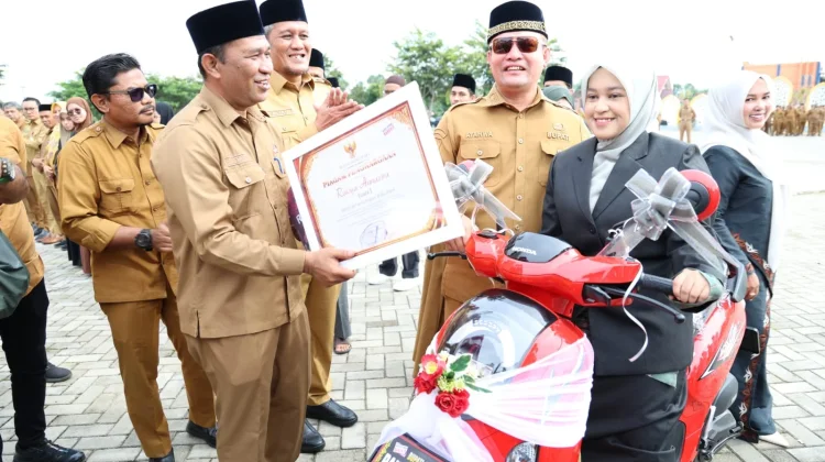 Ayah Wa Apresiasi Juara MTQ dengan Sepeda Motor dan Bonus