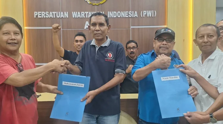 Hari Pertama Pendaftaran, Dua Calon Ketua dan Dua Calon DKP PWI Aceh Mendaftar