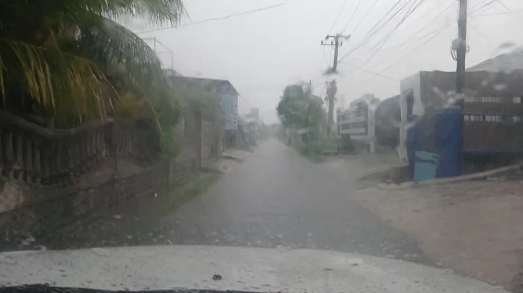 Hujan Deras Genangi Sejumlah Ruas Jalan di Lhokseumawe