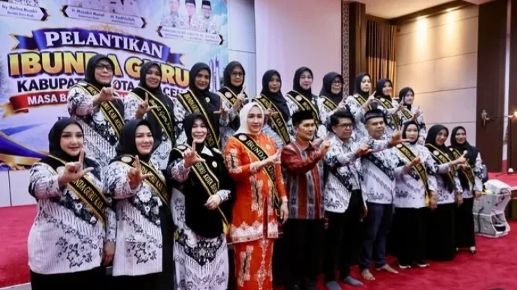 Marlina Usman Lantik Ibunda Guru Kabupaten dan Kota Se Aceh - RRI.co.id