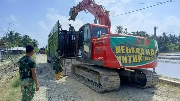 TNI Bangun Jembatan Bailey Darurat di Desa Matang Puntong