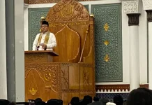 Tarawih di Baiturrahman, Kakanwil Kemenag Aceh Ajak Umat Gapai Tujuan