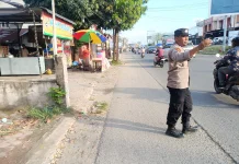 Polsek Muara Dua Laksanakan Pengamanan dan Pengaturan Lalin jelang Berbuka