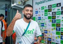Berbuka Penuh Kebersamaan, Omid Popalzay Jatuh Hati Ramadan di Aceh