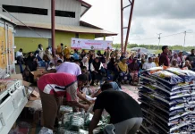 Warga Serbu Gerakan Pangan Murah di Lhokseumawe