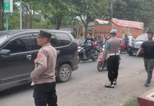 Cegah Kemacetan jelang Berbuka, Polsek Dewantara Siaga Atur Lalin
