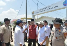 Wagub Aceh Dampingi Mendagri dan Mensos Tinjau Huntara di Pidie Jaya