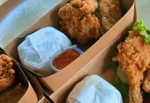 Ayam Gepuk Al-Fariz, Perpaduan Gurih Nasi dan Harumnya Daun Jeruk