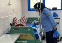 Ormawa Universitas Bumi Persada Berbagi 400 Takjil untuk Masyarakat