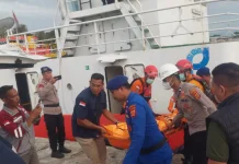 Evakuasi ABK Meninggal Dunia di Perairan Krueng Geukueh